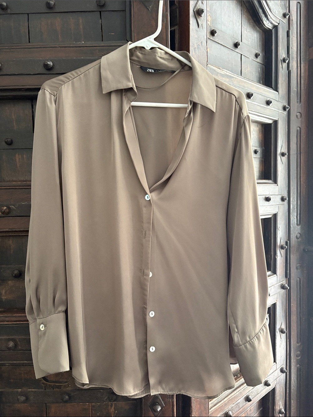 Zara women’s Button-Up Dress Shirt in green taupe.